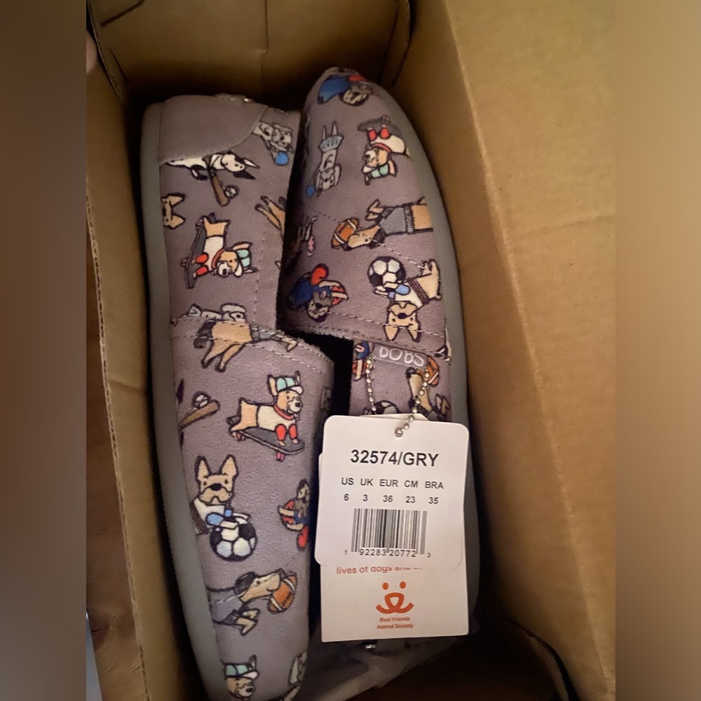 Boobs shoes